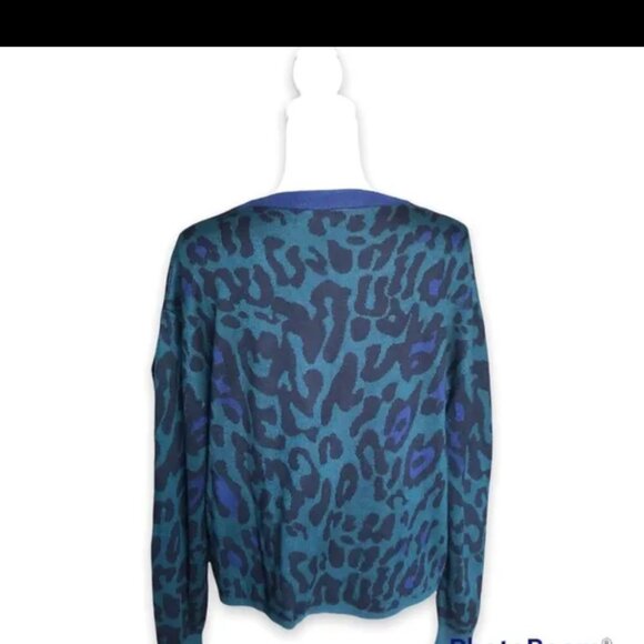 John + Jenn Fionne Animal Print Sweater size M - Picture 4 of 11